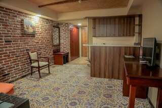 Отель Borjomi Palace Health & Spa Center Боржоми Апартаменты-1